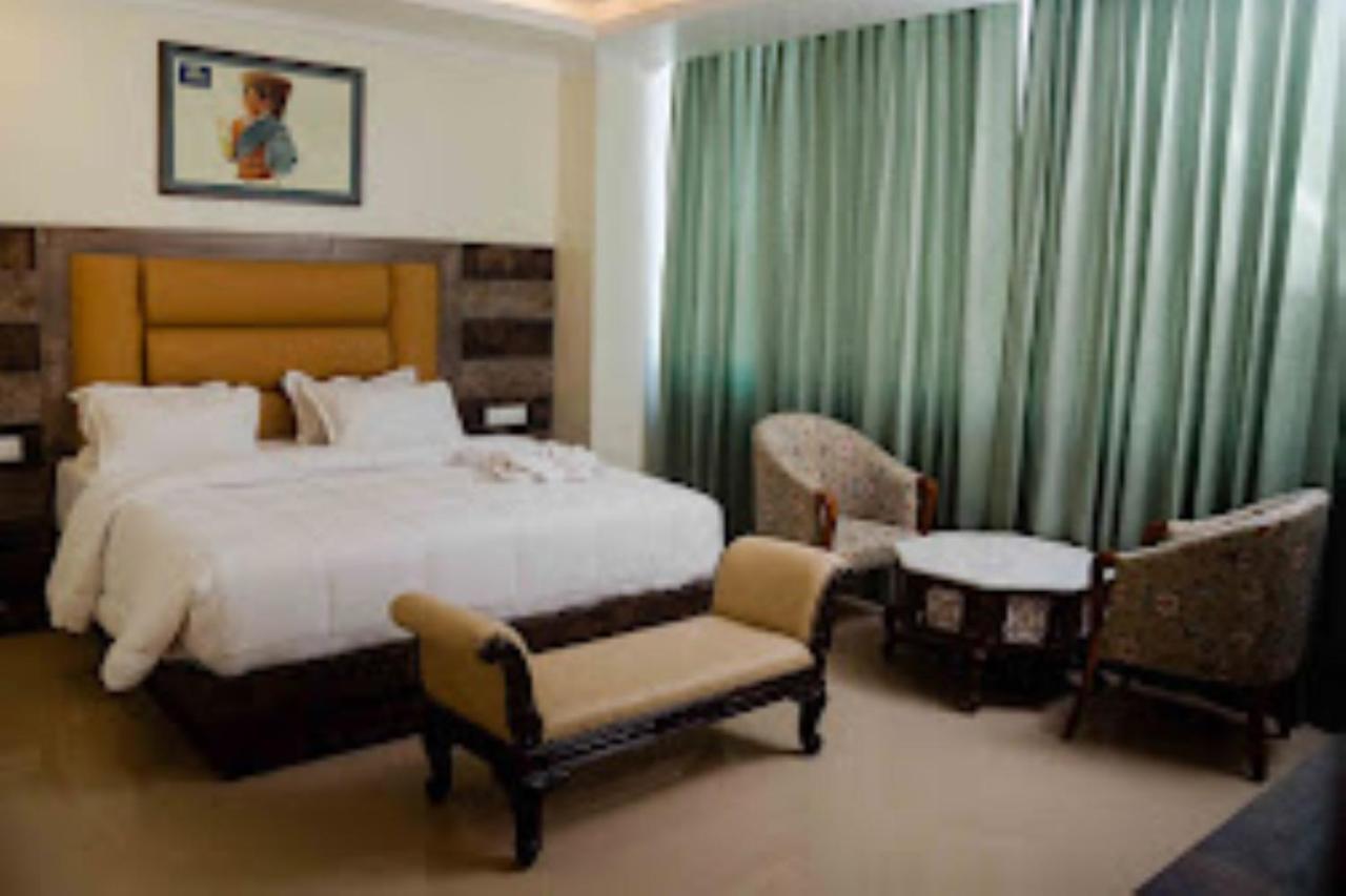 Hotel Grand Lotus Dimāpur Eksteriør billede