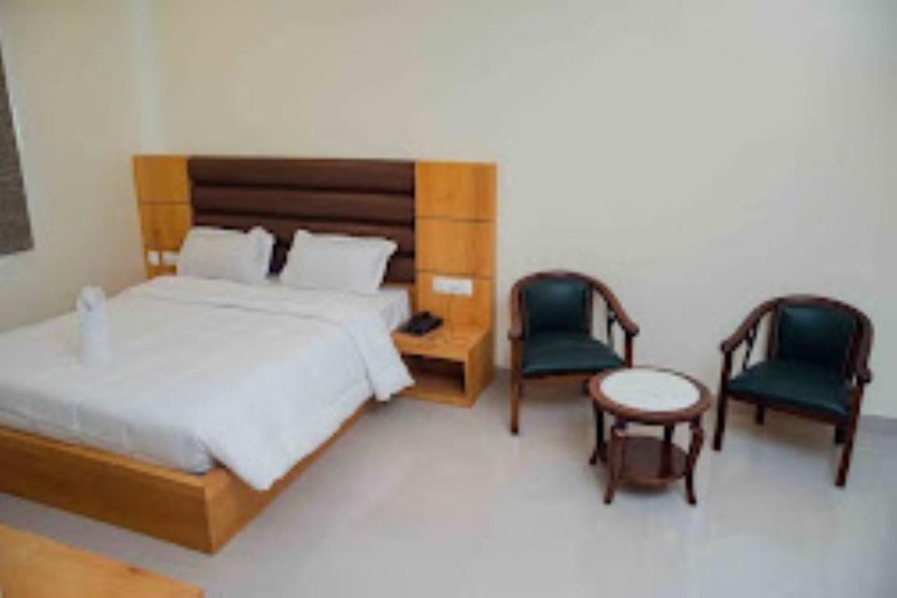 Hotel Grand Lotus Dimāpur Eksteriør billede